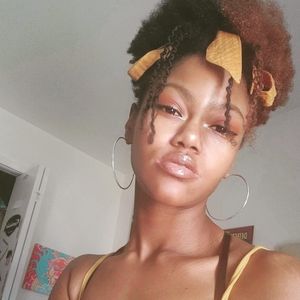 Meet your Posher, Kitty